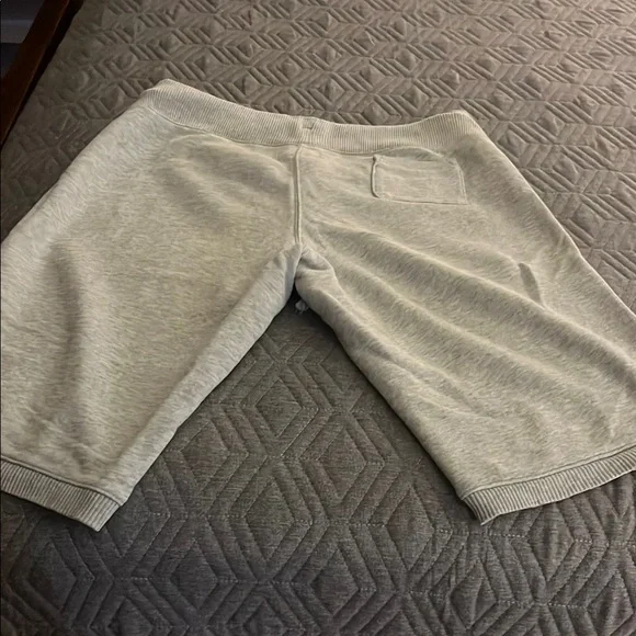 American Eagle Outfitters Heather Gray Shorts - Picture 5 of 6